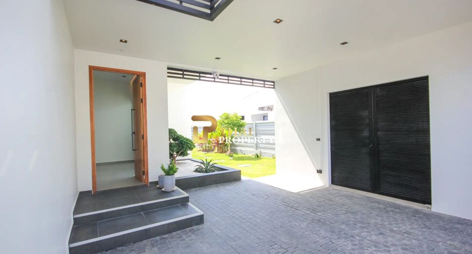 For sale 3 bedrooms villa in Hua Hin, Prachuap Khiri Khan