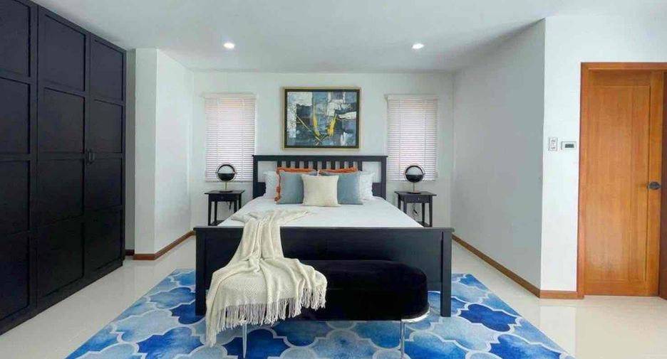 For rent 4 bedrooms villa in Jomtien, Pattaya