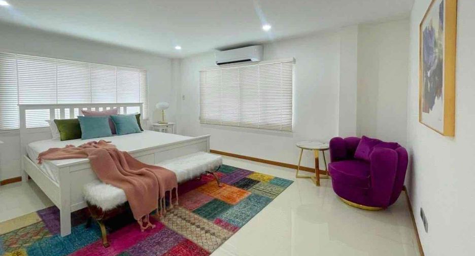 For rent 4 bedrooms villa in Jomtien, Pattaya