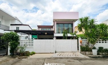 Casa en venta de 3 habitaciones en Saphan Sung, Bangkok