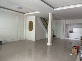 For sale 3 bedrooms townhouse in Nong Khaem, Bangkok