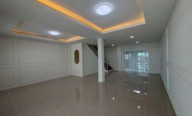 Reihenhaus zum Kauf mit 3 Zimmer in Nong Khaem, Bangkok