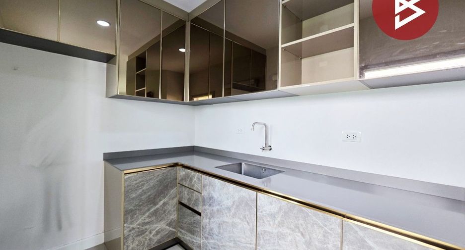 For sale 3 bedrooms house in Sai Mai, Bangkok