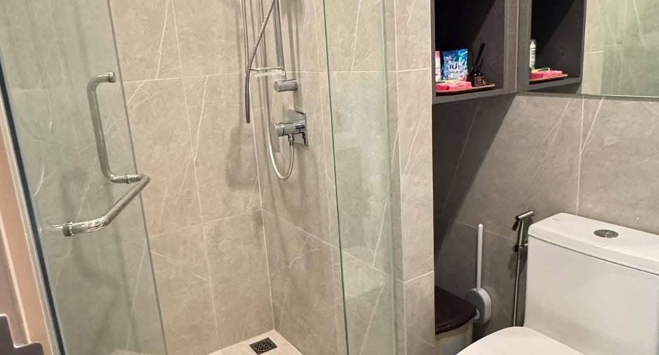 Wohnung zur Miete mit 1 Zimmer in Huai Khwang, Bangkok