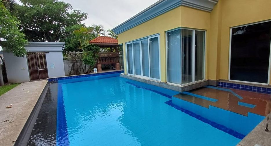 For rent 3 bedrooms villa in East Pattaya, Pattaya