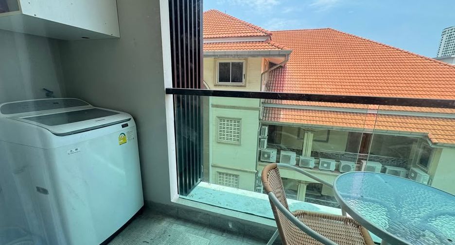 Condo en alquiler de 2 habitaciones en Pratumnak, Pattaya