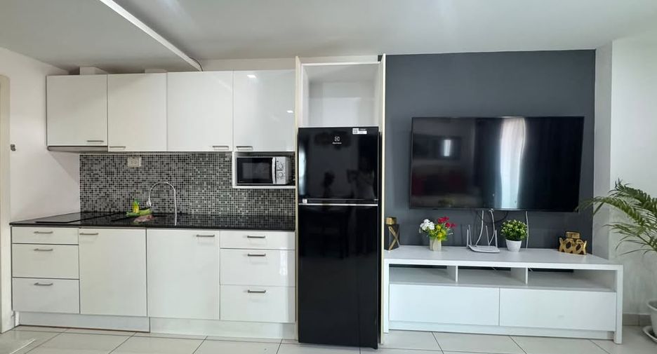 Condo en alquiler de 2 habitaciones en Pratumnak, Pattaya