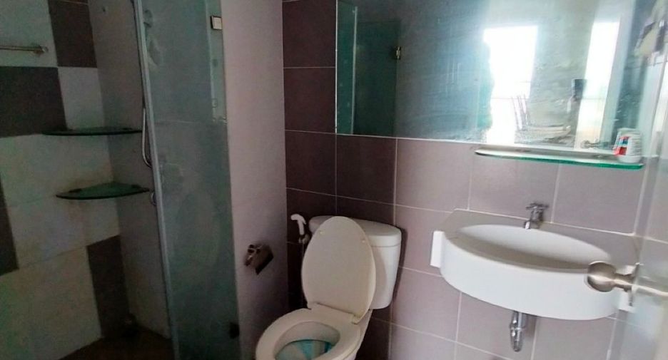 For sale 1 bed condo in Chom Thong, Bangkok