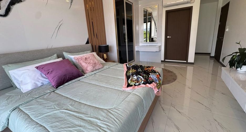 For sale 6 bedrooms villa in Jomtien, Pattaya