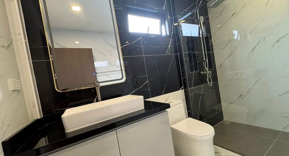 For sale 6 bedrooms villa in Jomtien, Pattaya
