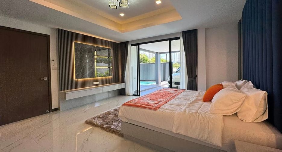 For sale 6 bedrooms villa in Jomtien, Pattaya