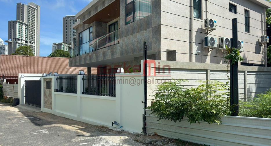 À vendre 5 chambres villa à North Pattaya, Pattaya