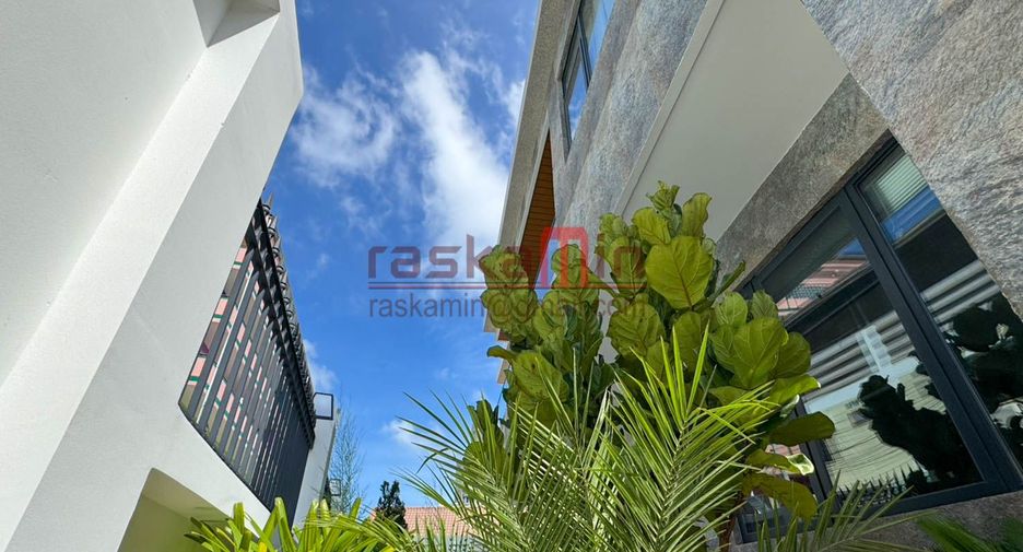 À vendre 5 chambres villa à North Pattaya, Pattaya