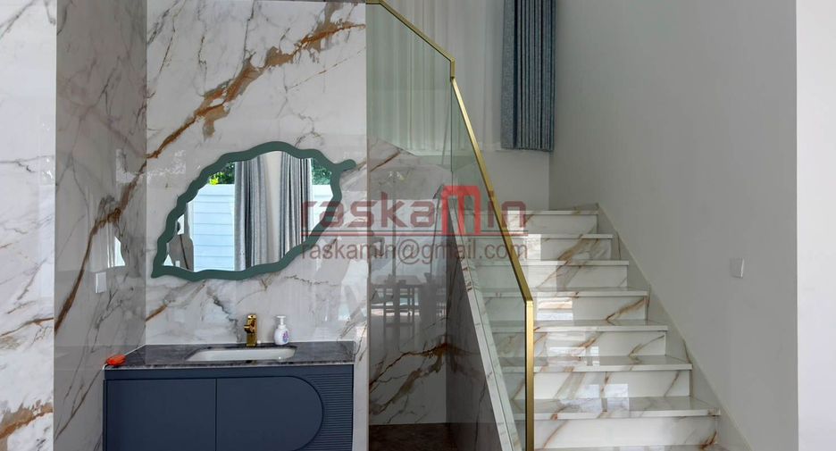 À vendre 5 chambres villa à North Pattaya, Pattaya