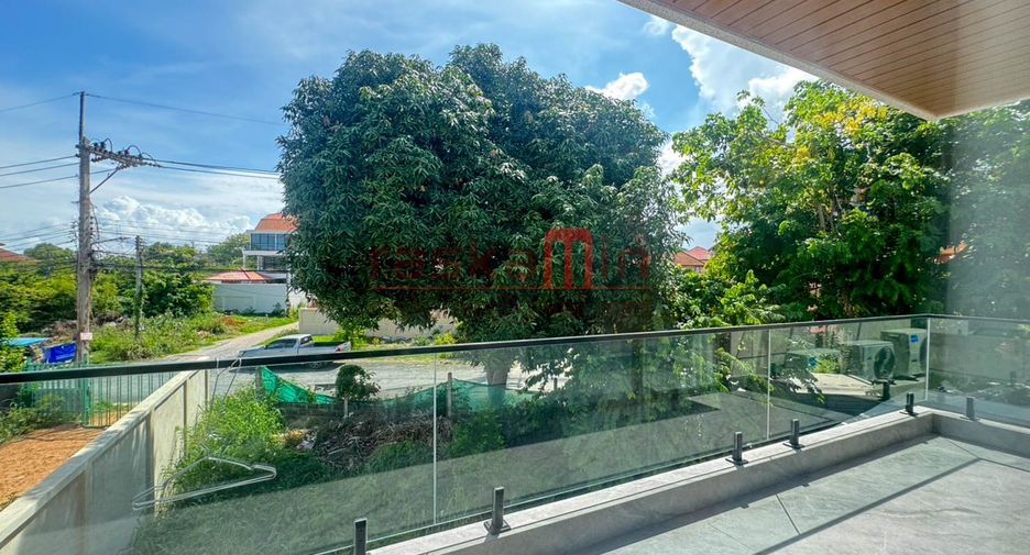 À vendre 5 chambres villa à North Pattaya, Pattaya
