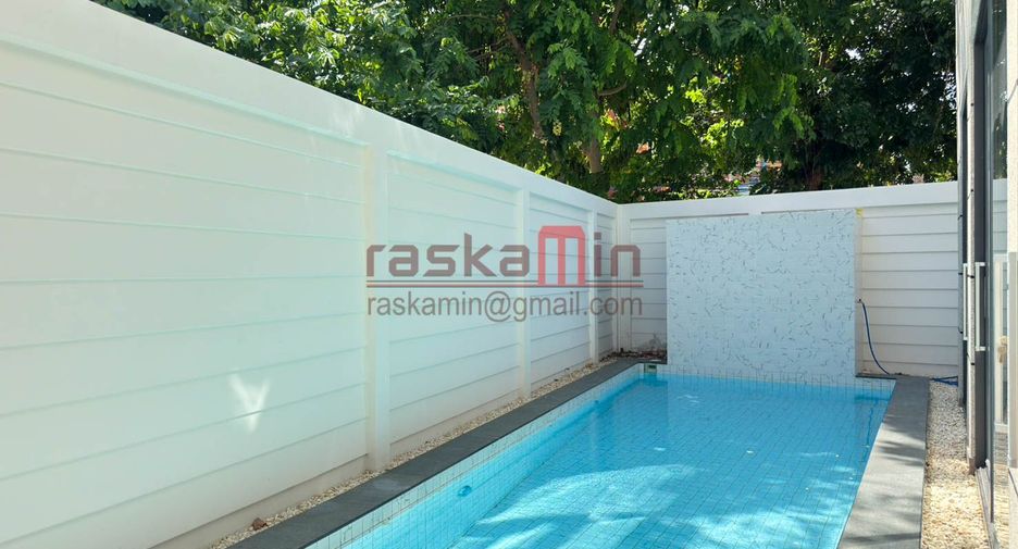 À vendre 5 chambres villa à North Pattaya, Pattaya