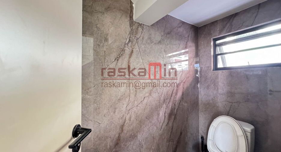 À vendre 5 chambres villa à North Pattaya, Pattaya