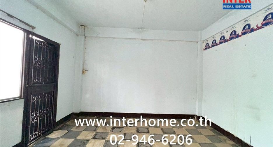 ขาย 4 ห้องนอน พื้นที่ค้าปลีก ใน คันนายาว, กรุงเทพฯ