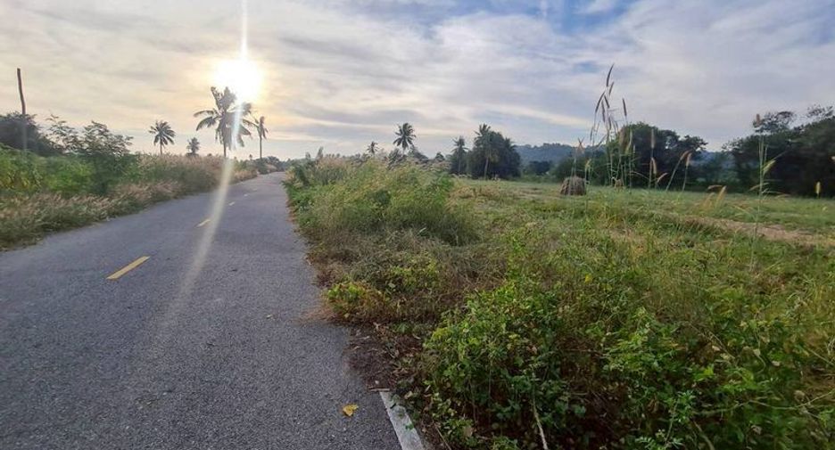 ขาย ที่ดิน ใน สัตหีบ, ชลบุรี