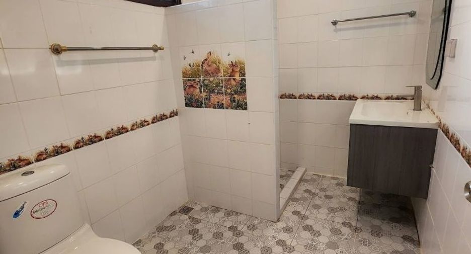 À louer 5 chambres maison à Jomtien, Pattaya