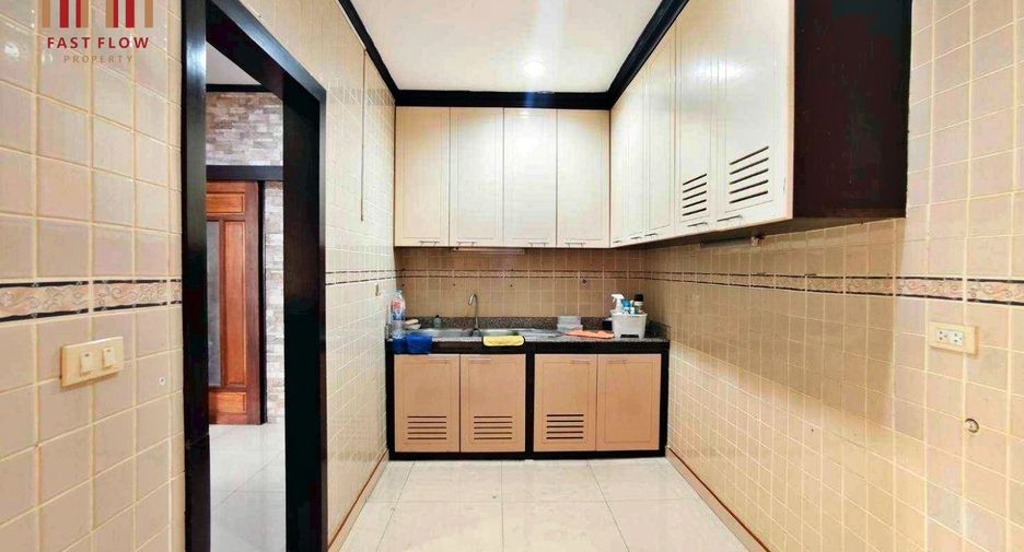 Haus zum Kauf mit 3 Zimmer in Thanyaburi, Pathum Thani