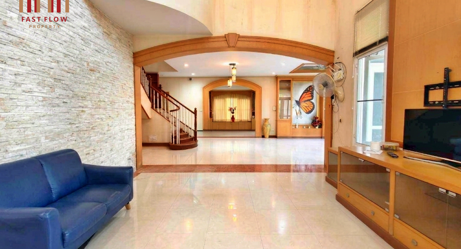 Haus zum Kauf mit 3 Zimmer in Thanyaburi, Pathum Thani