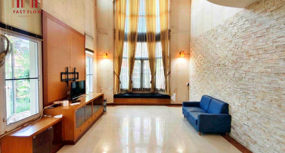 Haus zum Kauf mit 3 Zimmer in Thanyaburi, Pathum Thani