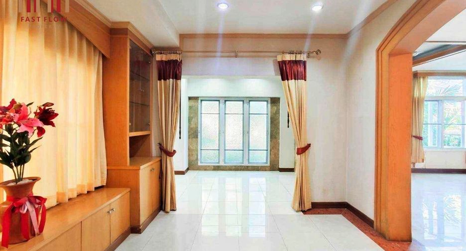 Haus zum Kauf mit 3 Zimmer in Thanyaburi, Pathum Thani