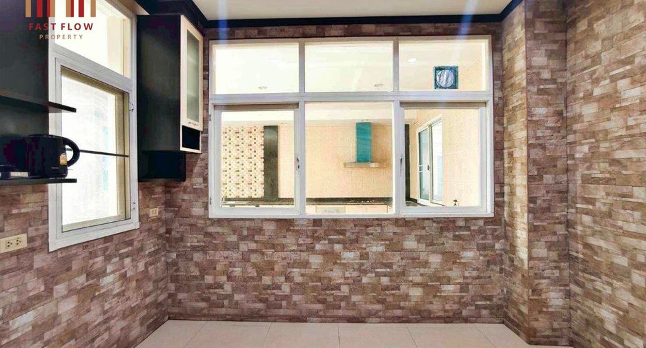 Haus zum Kauf mit 3 Zimmer in Thanyaburi, Pathum Thani