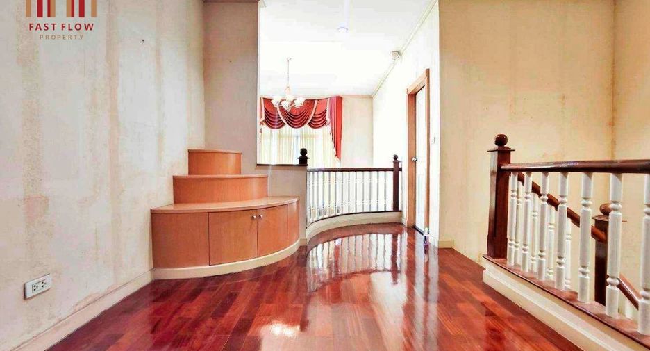 Haus zum Kauf mit 3 Zimmer in Thanyaburi, Pathum Thani