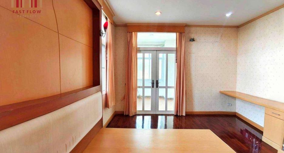 Haus zum Kauf mit 3 Zimmer in Thanyaburi, Pathum Thani