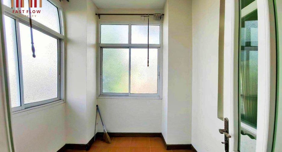 Haus zum Kauf mit 3 Zimmer in Thanyaburi, Pathum Thani