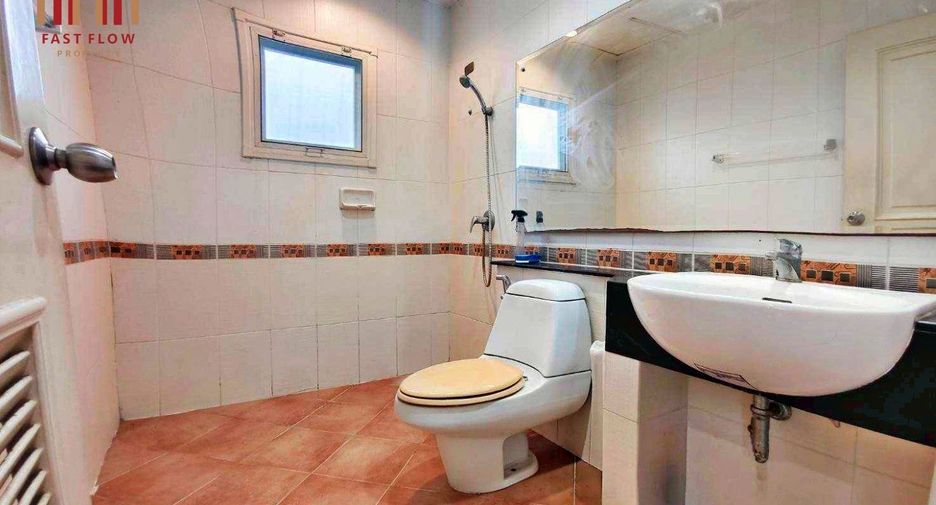 Haus zum Kauf mit 3 Zimmer in Thanyaburi, Pathum Thani
