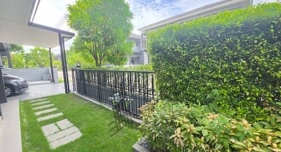 For sale 4 ベッドルーム house in Bang Phli, Samut Prakan