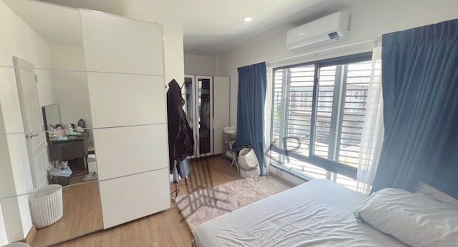 For sale 4 ベッドルーム house in Bang Phli, Samut Prakan