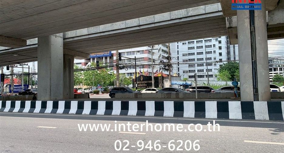 Terreno en venta en Khan Na Yao, Bangkok