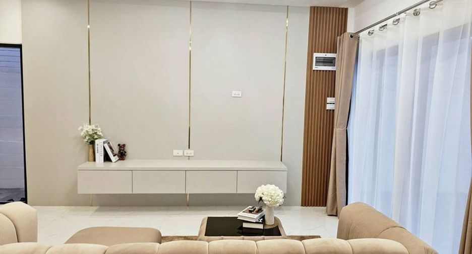 Haus zum Kauf mit 3 Zimmer in Bang Lamung, Chonburi