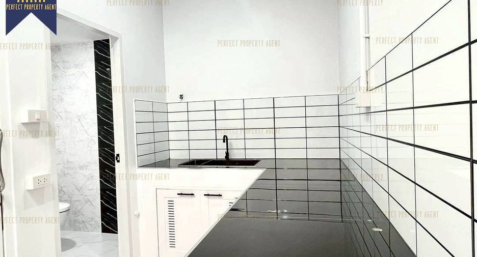 For sale 3 bedrooms townhouse in Bang Bua Thong, Nonthaburi