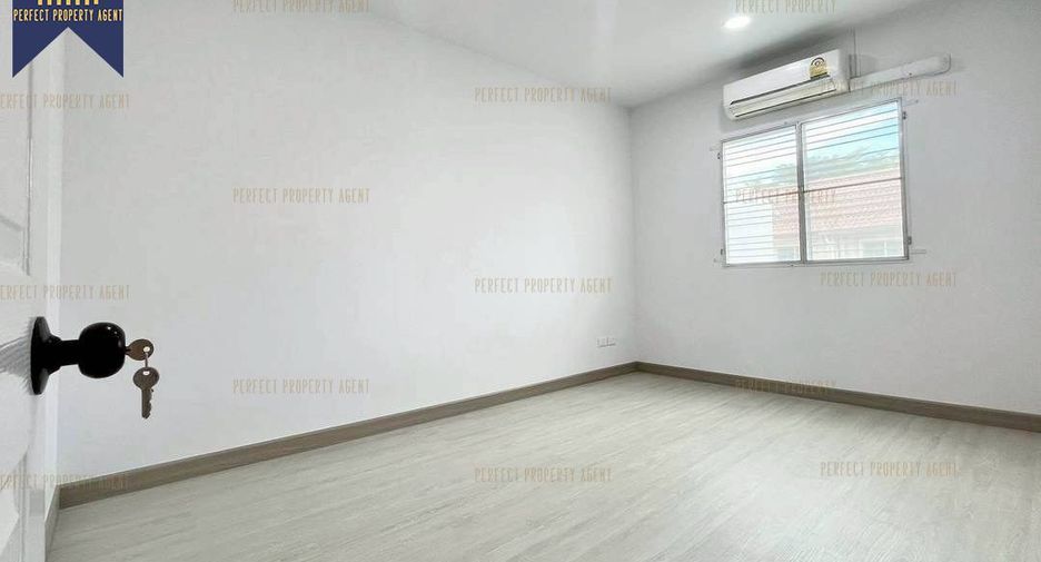 For sale 3 bedrooms townhouse in Bang Bua Thong, Nonthaburi