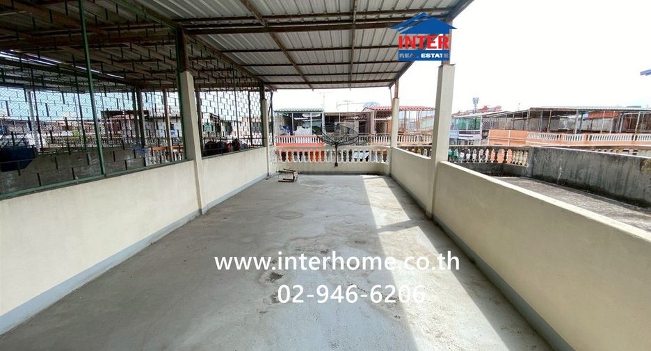 Local comercial en venta de 4 habitaciones en Bang Khun Thian, Bangkok