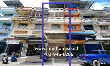 Local comercial en venta de 4 habitaciones en Bang Khun Thian, Bangkok