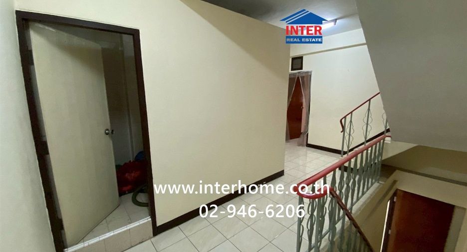 Local comercial en venta de 4 habitaciones en Bang Khun Thian, Bangkok