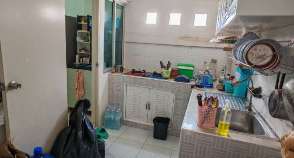 出售 2 卧室 联排别墅 在 Bang Phli, Samut Prakan