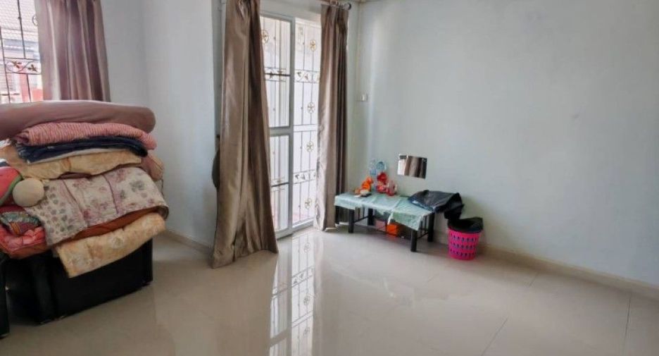 出售 2 卧室 联排别墅 在 Bang Phli, Samut Prakan