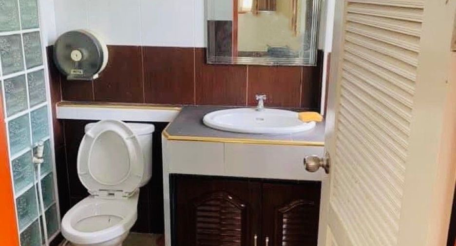 出售 2 卧室 联排别墅 在 Bang Phli, Samut Prakan