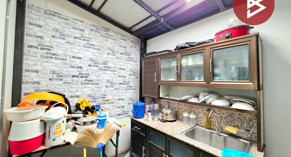 For sale 3 bedrooms townhouse in Mueang Nonthaburi, Nonthaburi