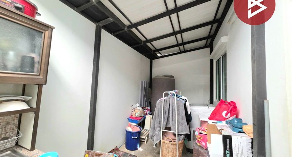 For sale 3 bedrooms townhouse in Mueang Nonthaburi, Nonthaburi