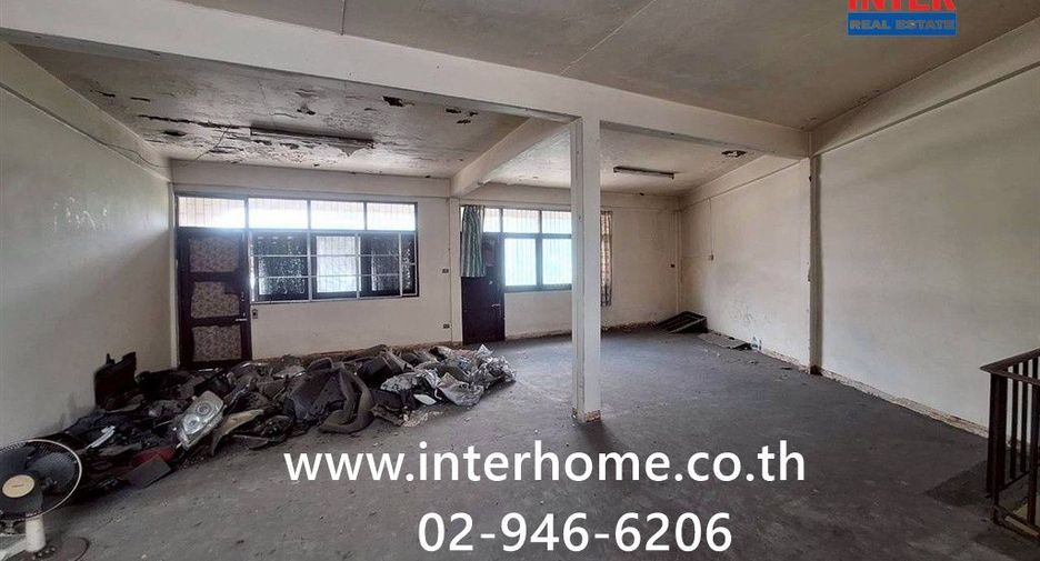 For sale 2 bedrooms retail Space in Bang Na, Bangkok