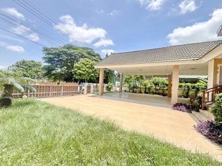 For sale 3 bedrooms house in Si Racha, Chonburi