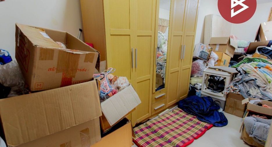 For sale 3 bedrooms townhouse in Phra Samut Chedi, Samut Prakan